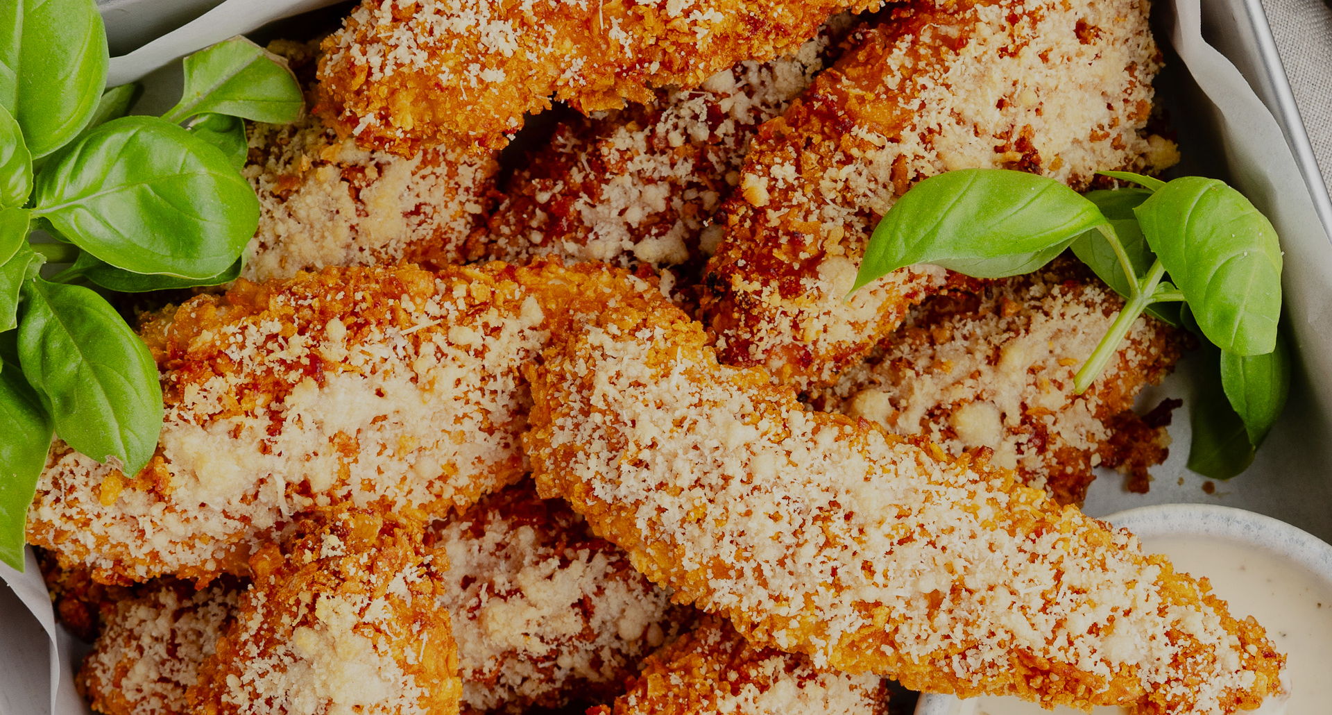 Healthy Garlic Parmesan Crispy Chicken Tenders