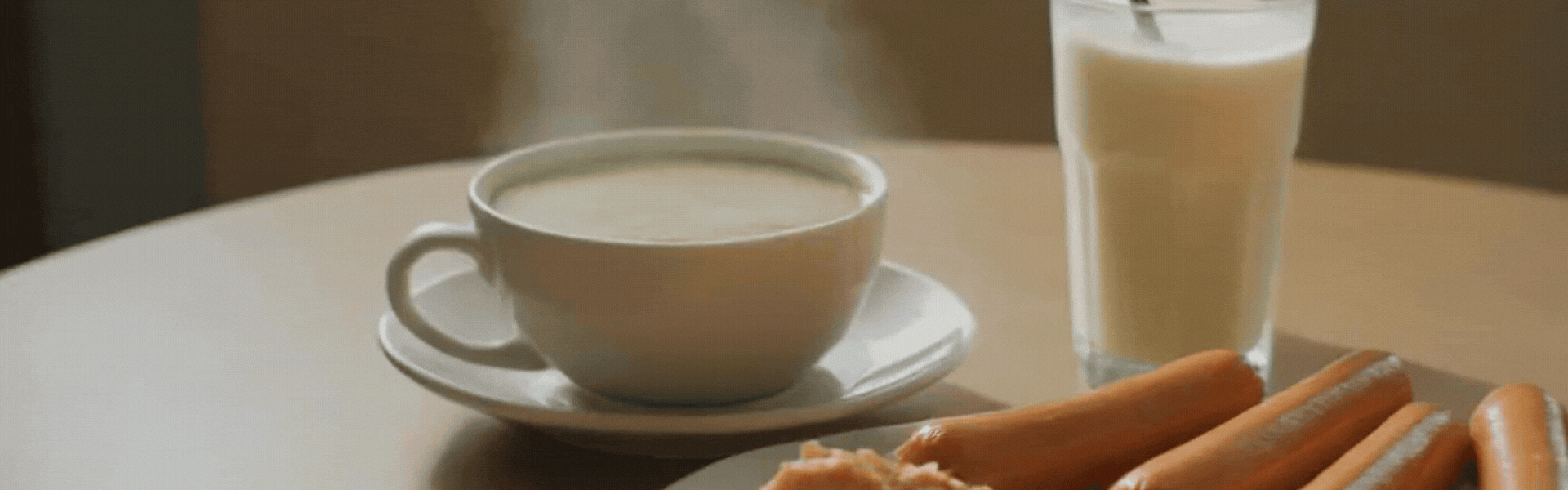 Morning: Green Tea, Chicken Sausages & Protein Smoothie