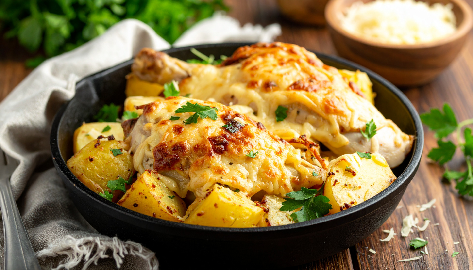 Cheesy Baked Chicken Potatoes