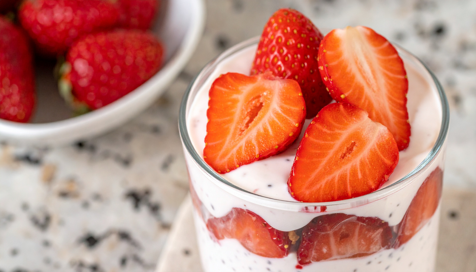 Strawberry Cheesecake Chia Yogurt Parfait
